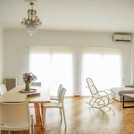 Athenian Blue - Family Apt 5' Minutes From Acropolis Museum Exterior photo