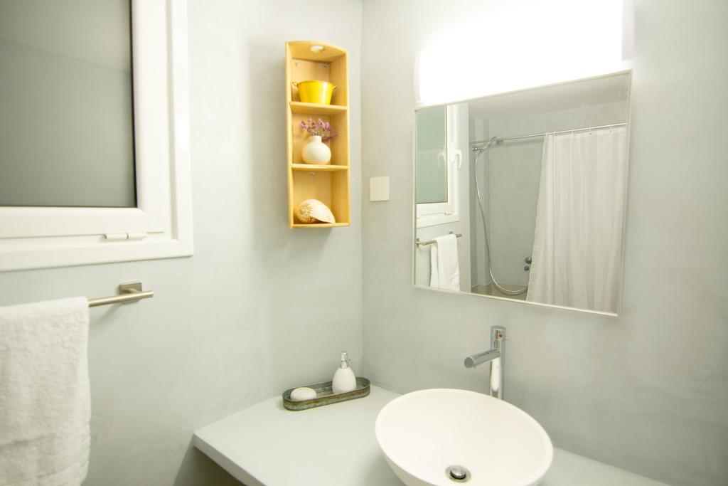 Athenian Blue - Family Apt 5' Minutes From Acropolis Museum Exterior photo