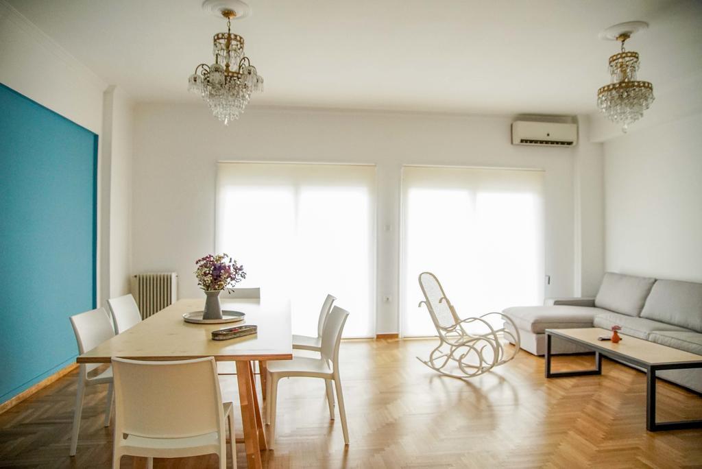 Athenian Blue - Family Apt 5' Minutes From Acropolis Museum Exterior photo