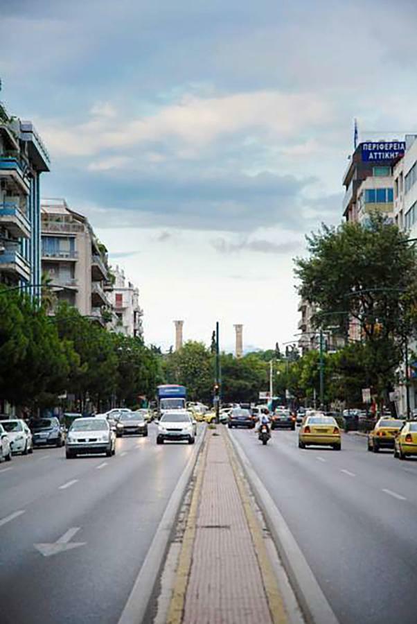 Athenian Blue - Family Apt 5' Minutes From Acropolis Museum Exterior photo